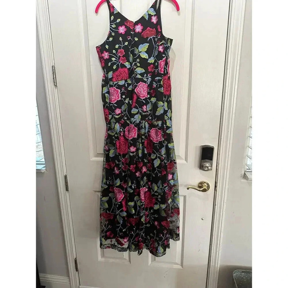 Dress The Population Size Small Aurora Floral Midi Embroidered dress - Picture 7 of 10